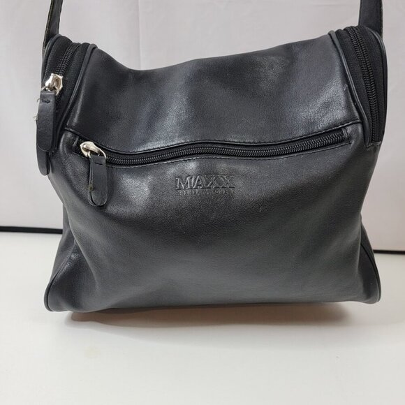 Maxx New York Black Leather Shoulder Bag – Sleek, Soft & Stylish Utility - Picture 4 of 10